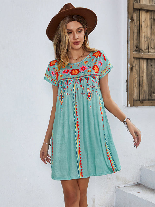 Eco-friendly Woman knitted round neck casual holiday short -sleeved dress