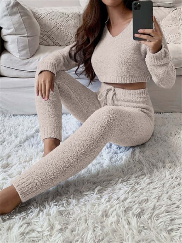 Eco-friendly V-neck short knitted sweater women's drawstring lace-up trousers fashion suit