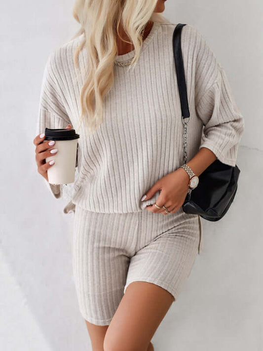 Eco-friendly Women's new style elegant, fashionable and casual round neck and mid-sleeve suit